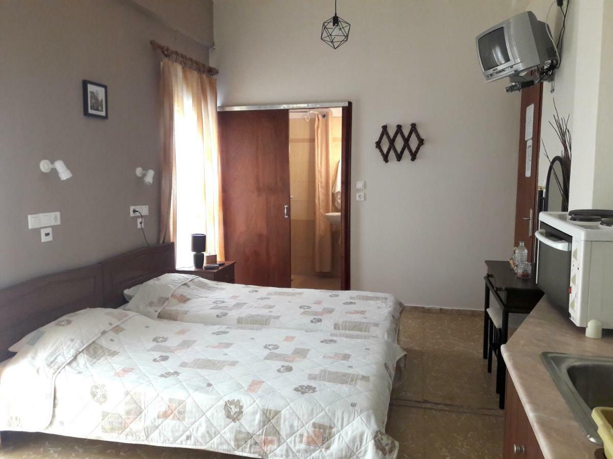 Rooms-Studio Anagnostou Loutra Edipsou  Exterior foto